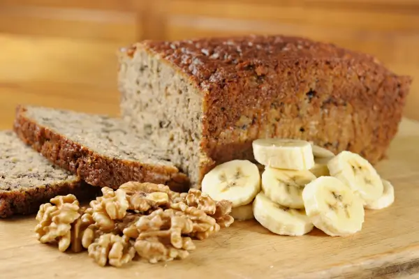Bolo Fit de Banana com Nozes (sem açúcar refinado)