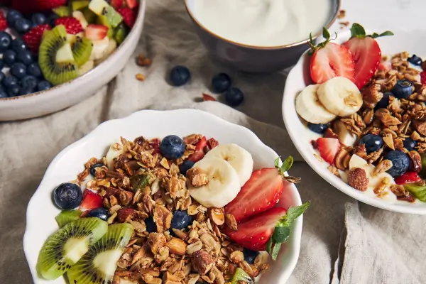 Iogurte Natural com Mix de Oleaginosas e Frutas Vermelhas