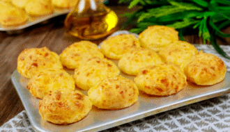 Pão de Queijo Fit com Tapioca e Ricota