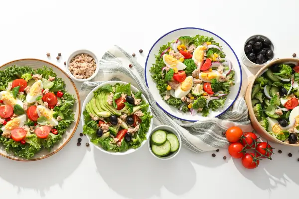 9 Saladas Leves para o Almoço ou Jantar Sem Culpa